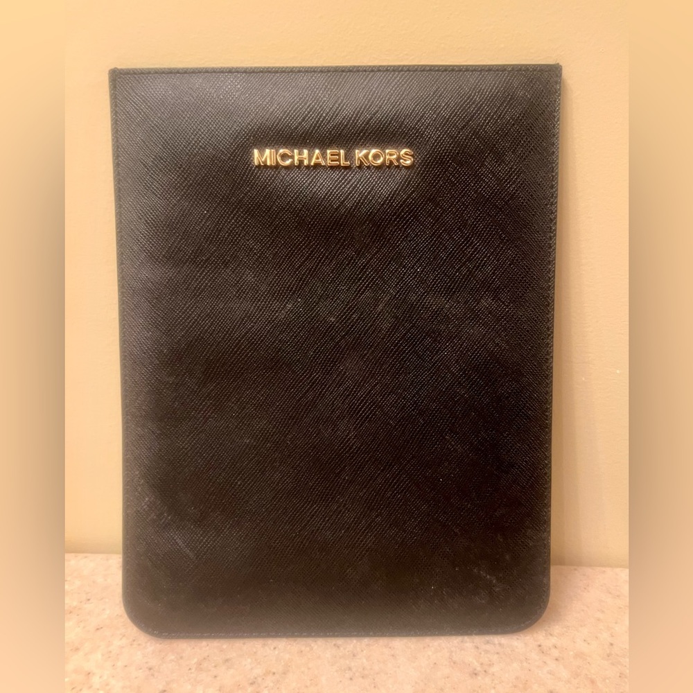 MICHAEL KORS iPad Mini Sleeve Case - Black with Gold Lettering